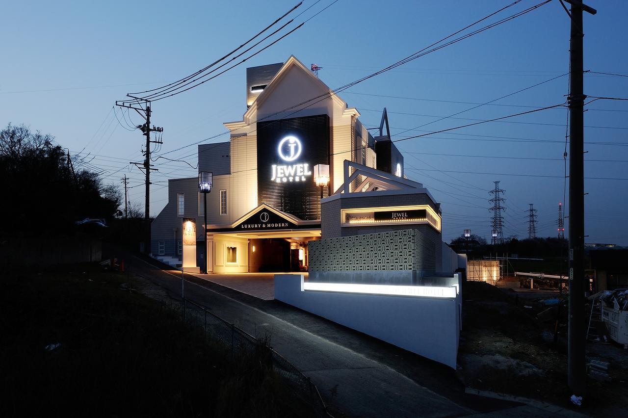 Jewel Hotel Luxury Modern (Adults Only) Miyoshi  Exterior foto