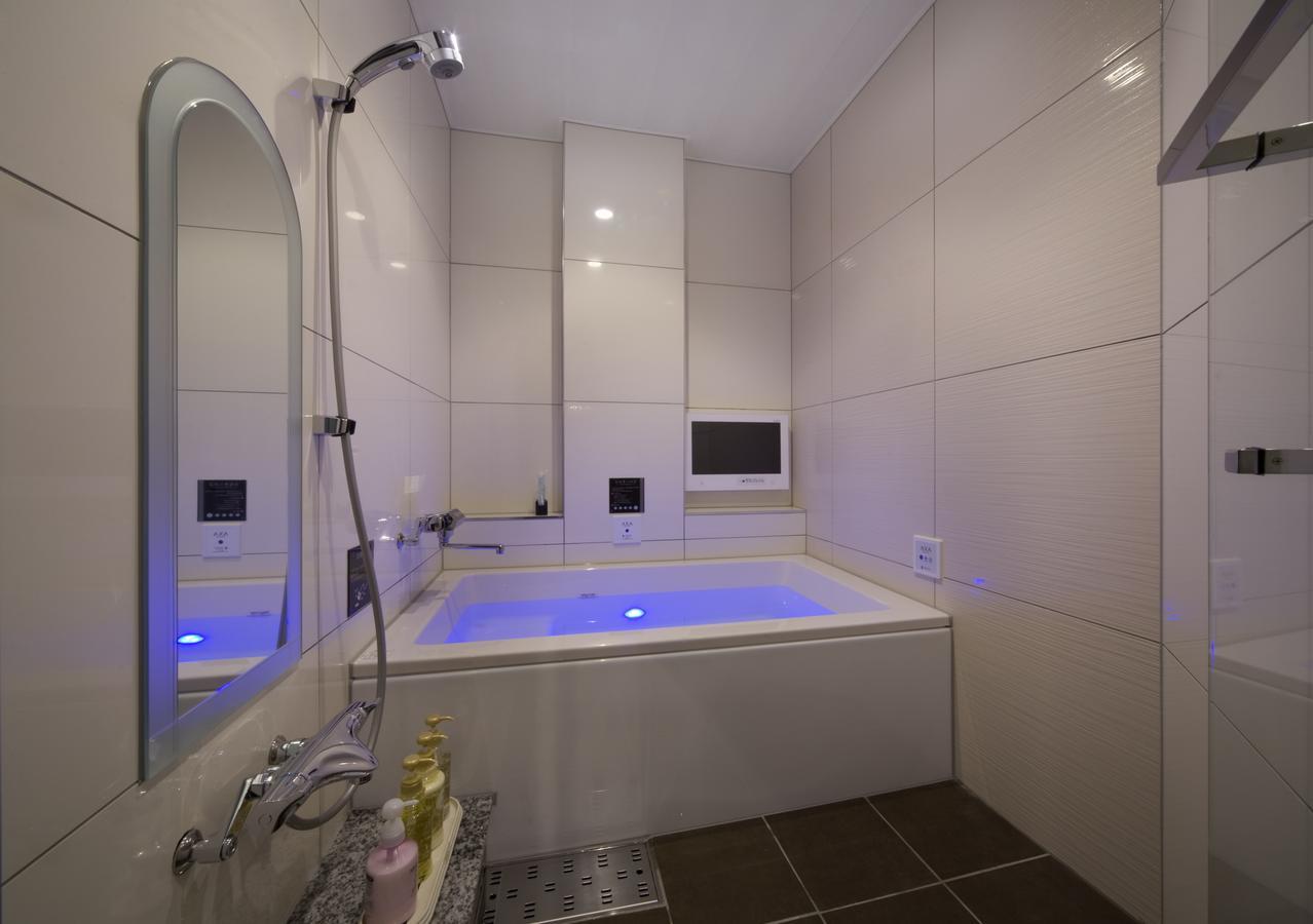 Jewel Hotel Luxury Modern (Adults Only) Miyoshi  Exterior foto
